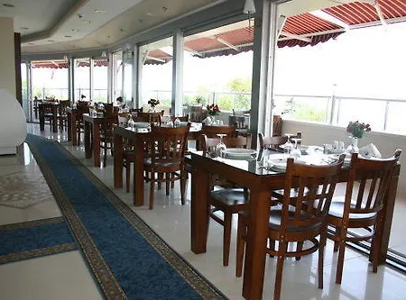 Kalepark فندق